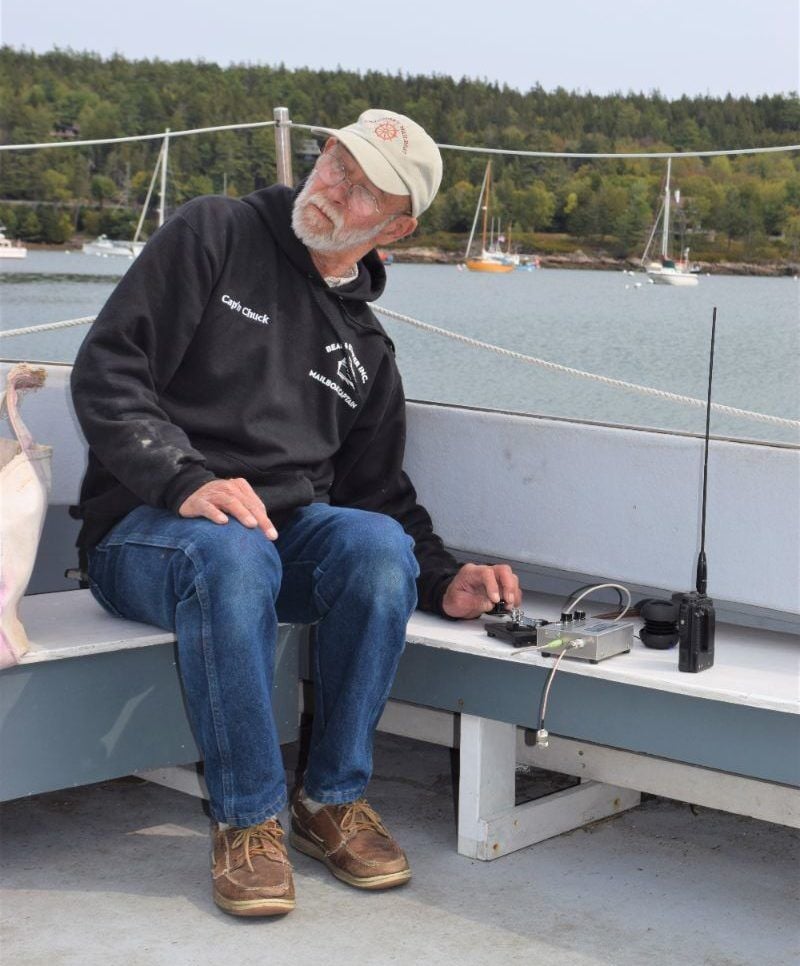 Ham radio operators let their fingers do the talking Arts and Living mdislander picture