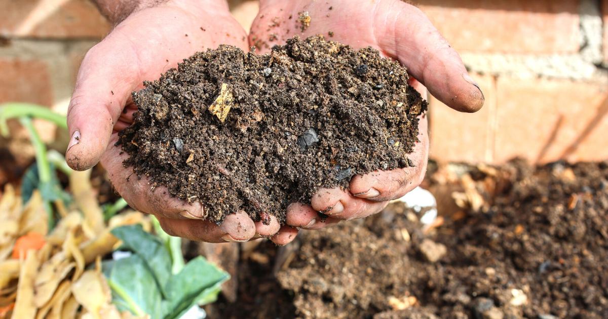 Compost Building Fandom Workshop to teach compost building | Community | mdislander.com