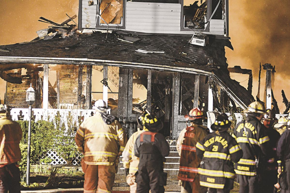 SLIDESHOW: Fire ravages Riverside Inn Gallery meadvilletribune com