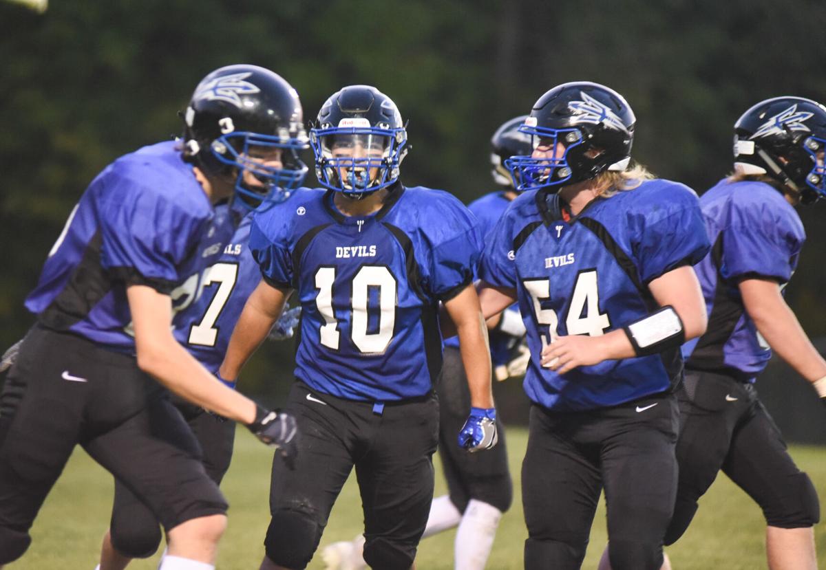SLIDESHOW Football Saegertown vs. Cambridge Springs Multimedia