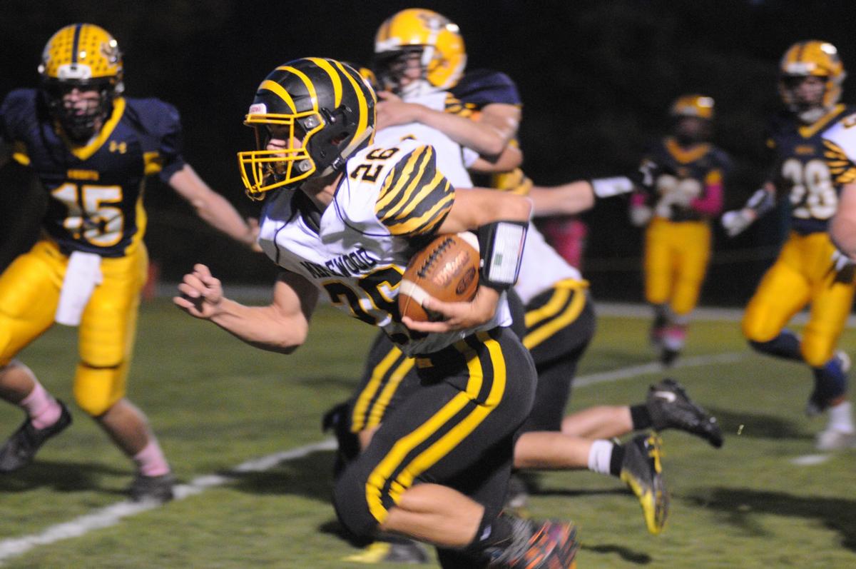 H S Football Tigers Beat Ike Clinch First League Title In 25