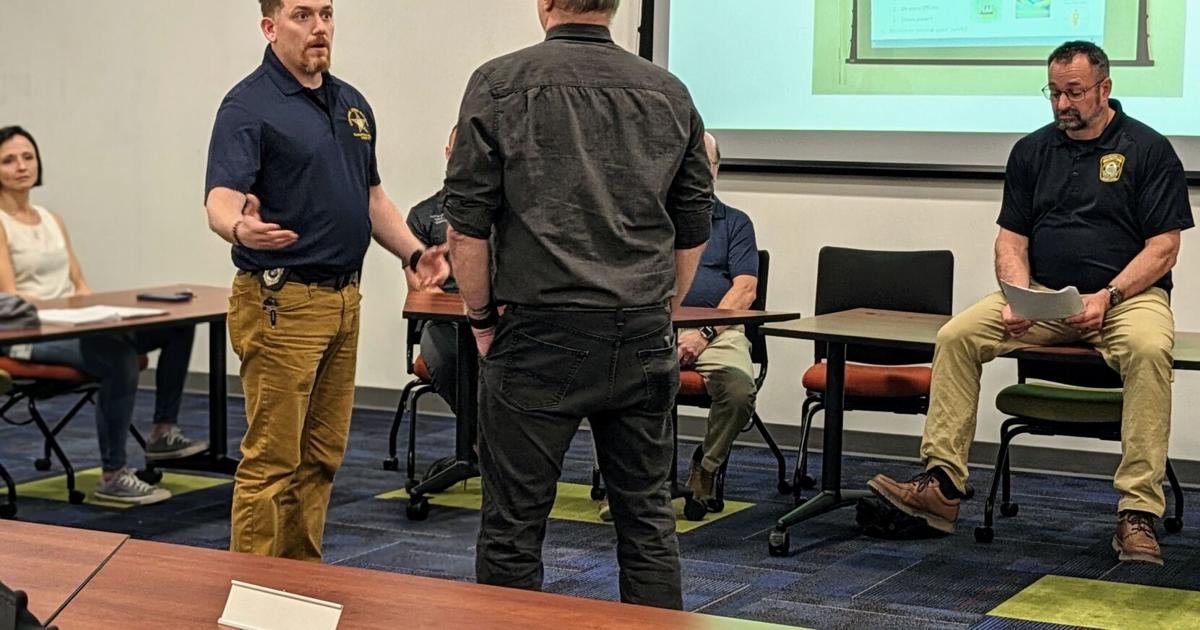 Police complete crisis intervention training News meadvilletribune com Police complete crisis intervention training News meadvilletribune com