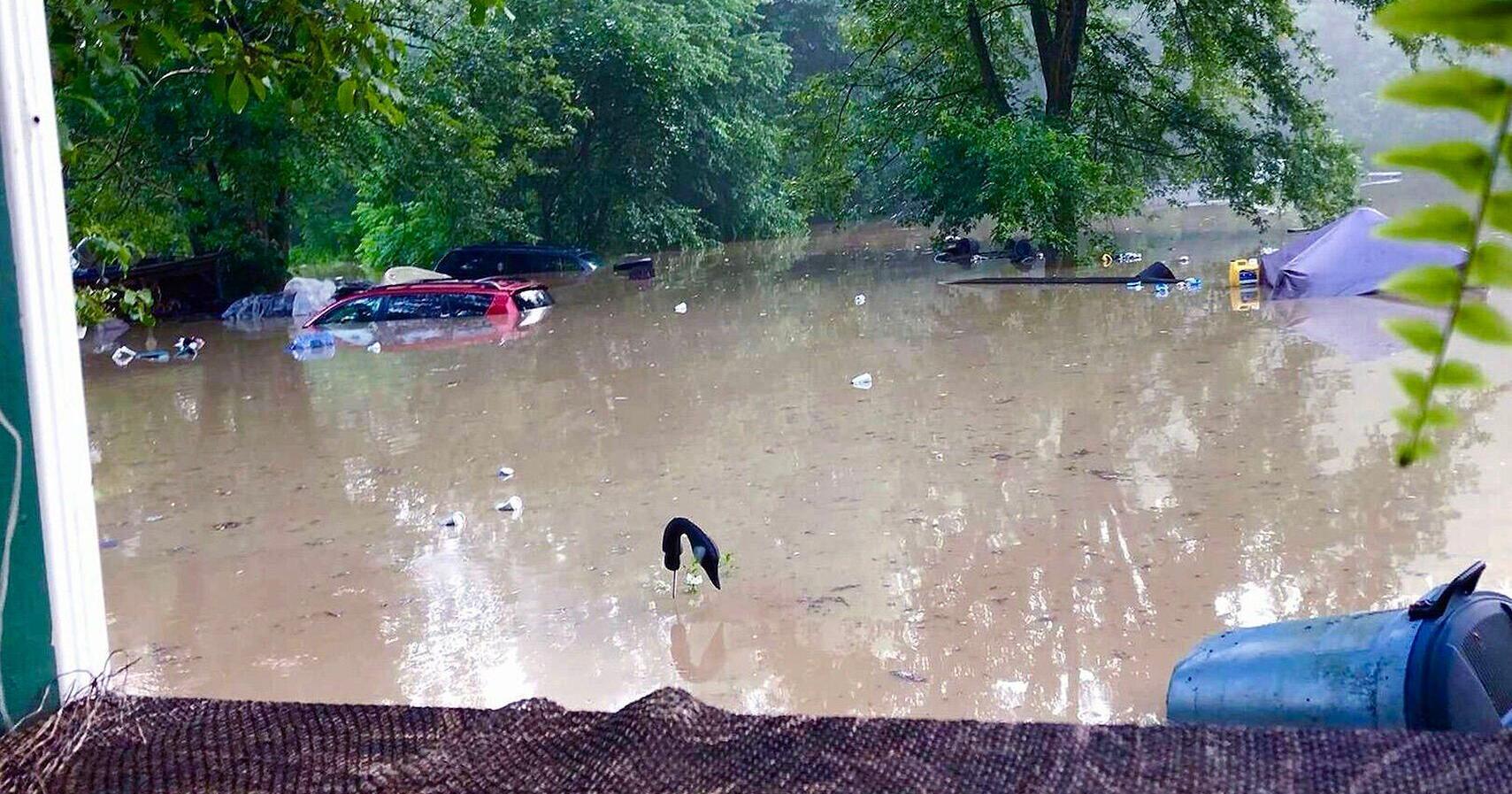 Couple rescued by boat after Sunday rain - Vimarsana News