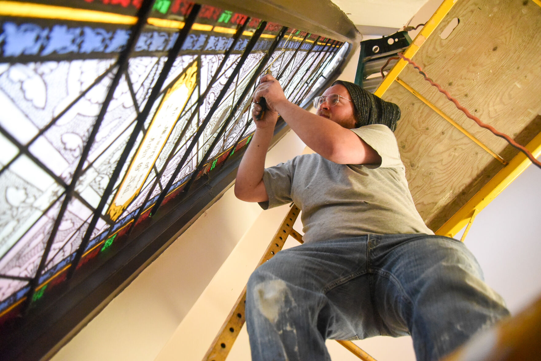 Repairing stained deals glass