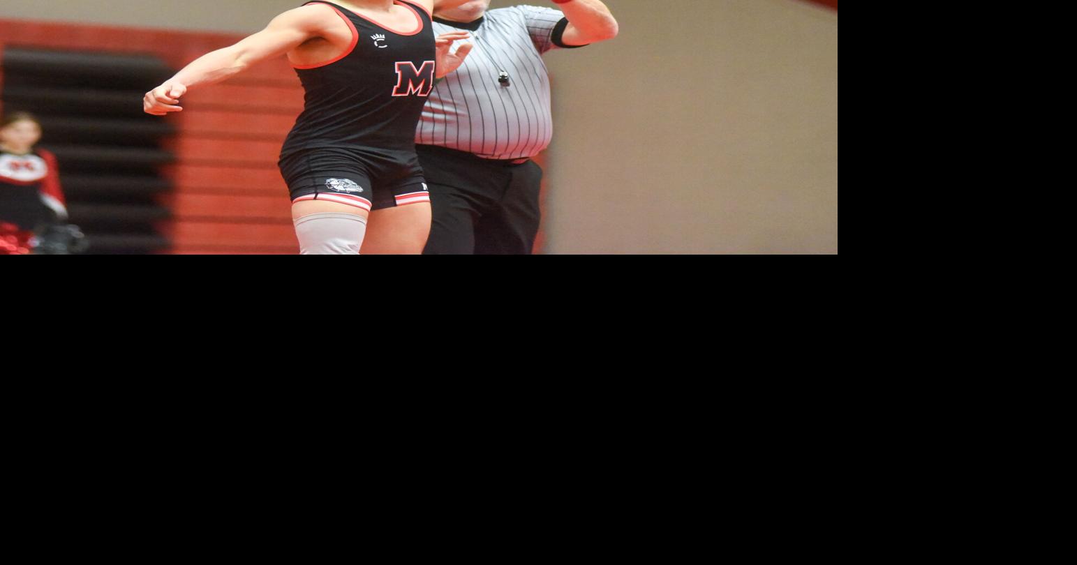 Thompson breaks tie, wins match for Bulldogs | Local Sports ...