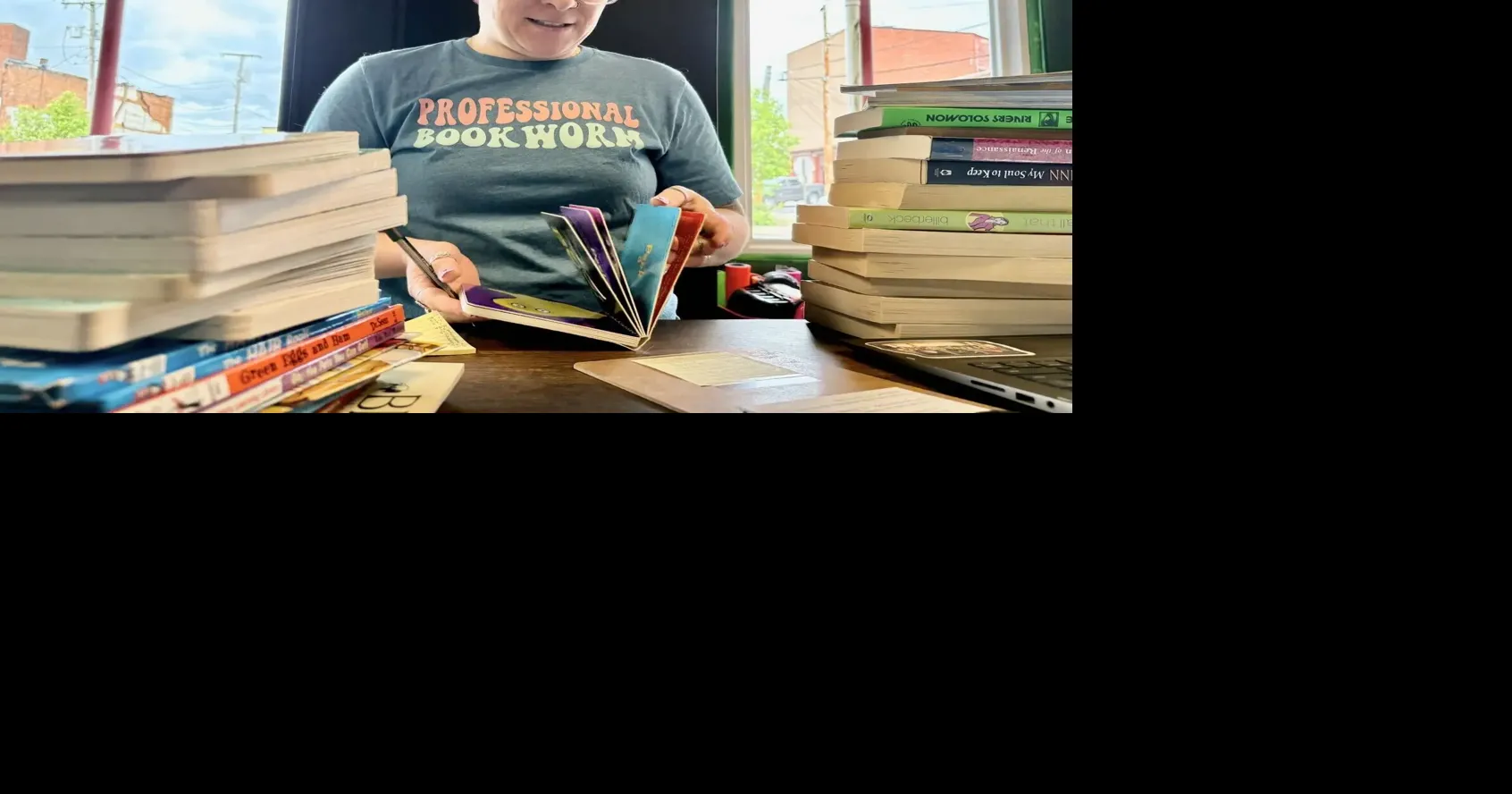 Navy veteran sails full speed ahead with bookstore