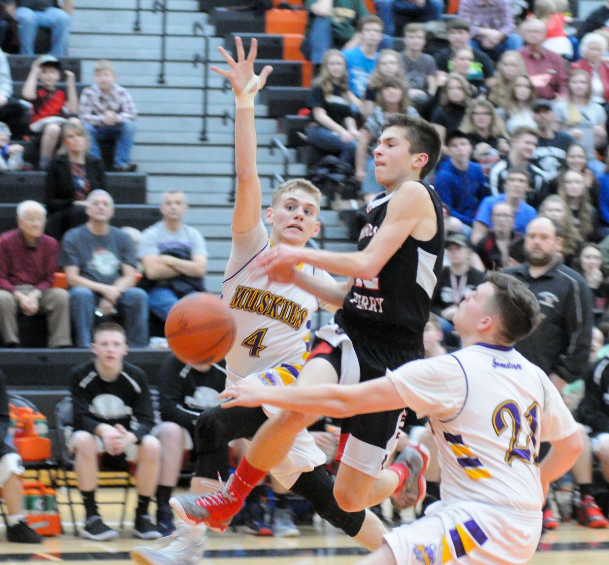 Boys Basketball Muskies Top Perry To Earn First State Playoff
