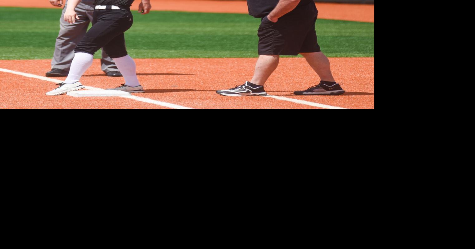 SLIDESHOW: District 10 Championship - Softball - Cambridge Springs vs ...