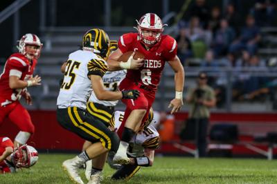 H S Football Tigers Prove They Re No One Man Show Top Big Reds
