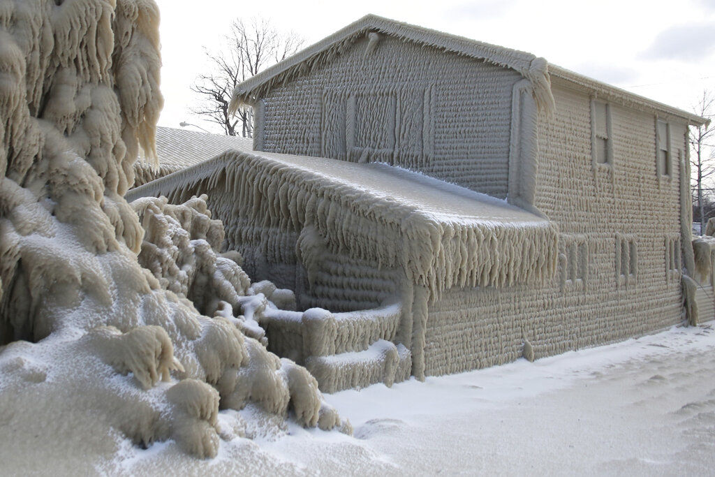 SLIDESHOW Houses near Buffalo ice over Gallery