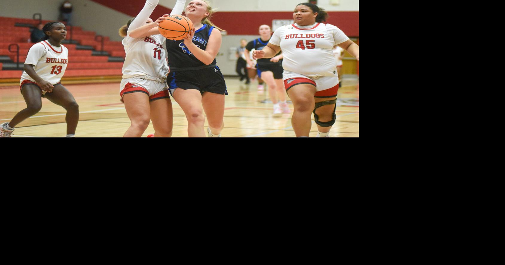 Second-half energy surges Eagles over Bulldogs