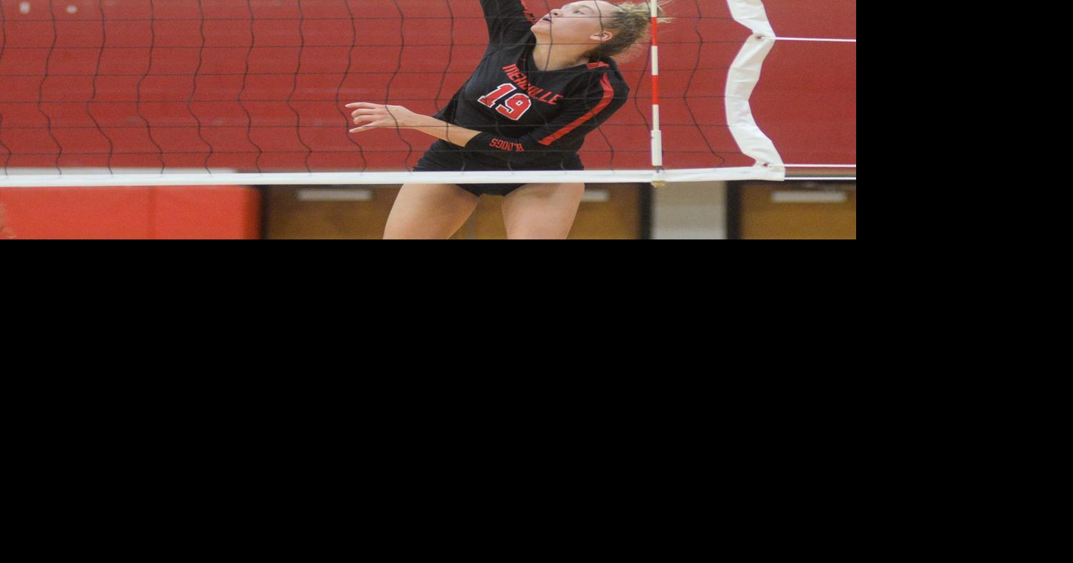 H.S. GIRLS VOLLEYBALL Bulldogs’ fighting spirit falls short vs