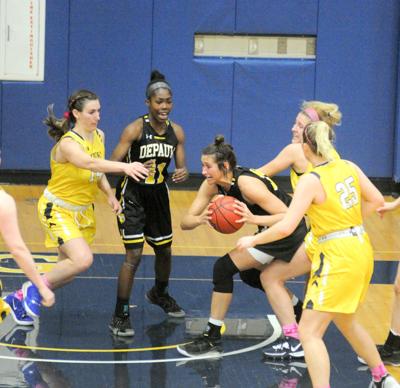 College Basketball Lady Gators Fall To No 4 Depauw In Ot