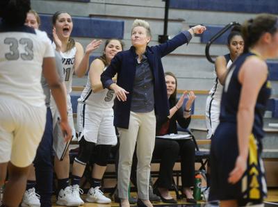 Reimer Gets Win Over Former Team As Case Defeats Gators Sports