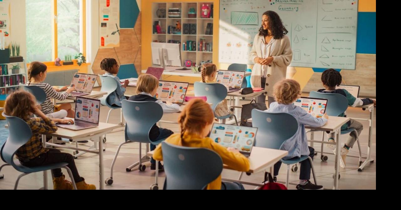 Elementary School Children Learning Basic Computer Knowledge: Teacher ...