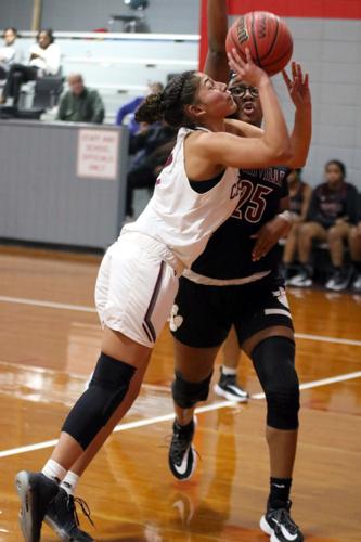 Choctaw Central boys pull out victory over Louisville to claim