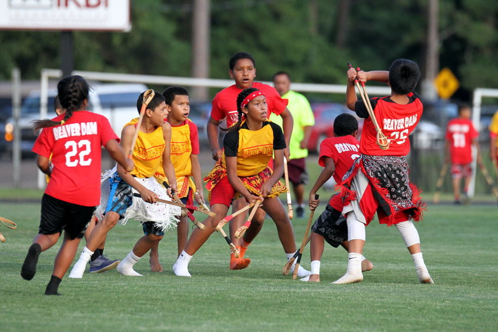 choctaw-traditions-hold-true-at-stickball-competition-sports