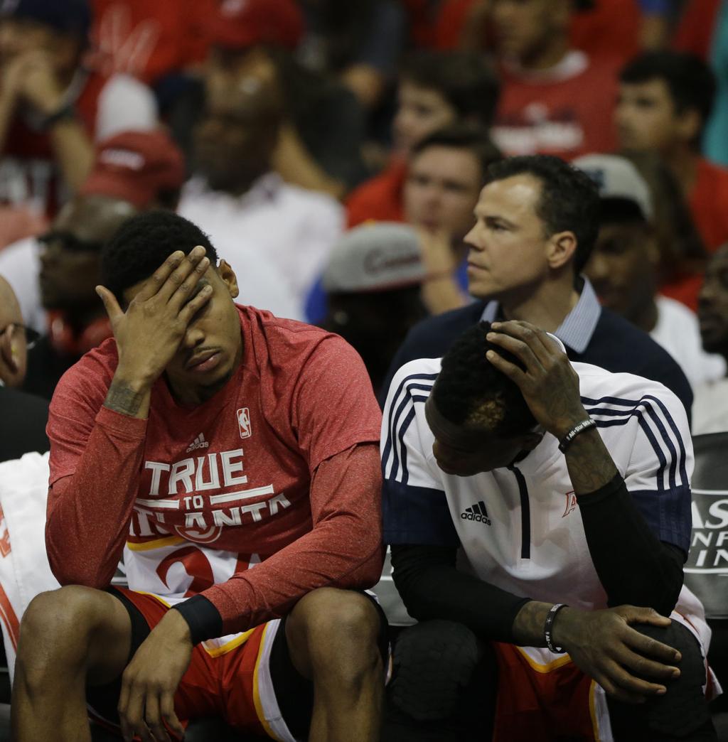 NBA Playoffs 2015: LeBron James, Matthew Dellavedova push Cavaliers to 2-0  lead over Hawks