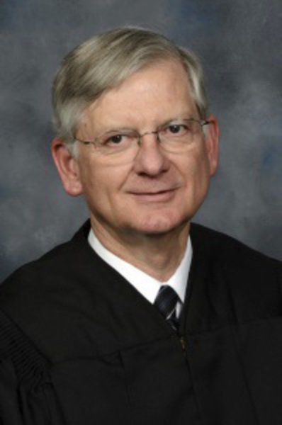 Roberts returns to 10th Circuit Court bench as temporary judge Local