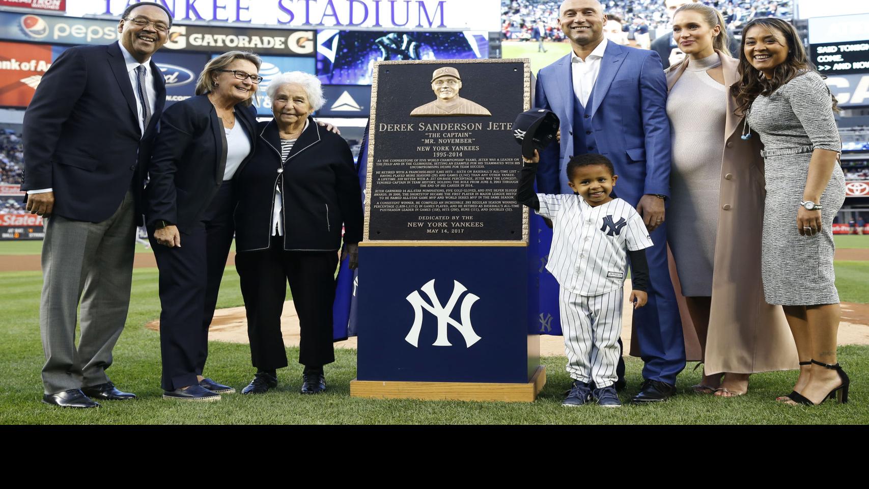 Derek Jeter's No. 2, Never to Be Seen Again on Pinstripes at Yankee Stadium  - The New York Times