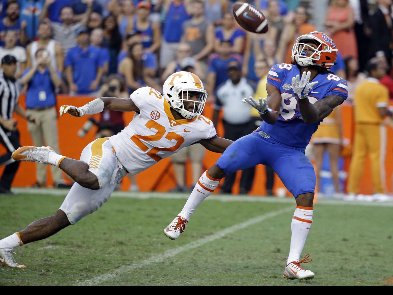 College football  Tennessee wins wild one on Hail Mary