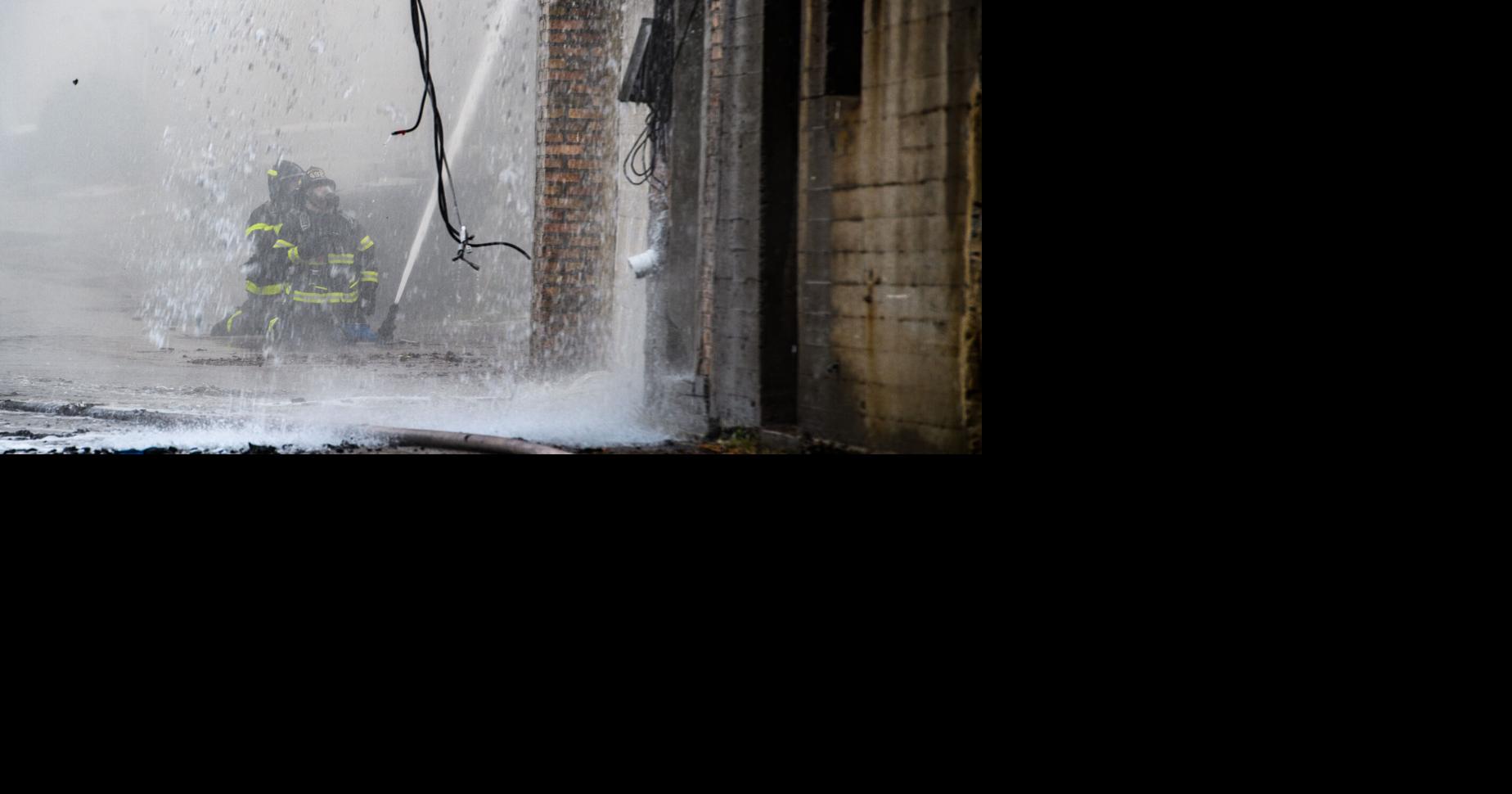 Large fire destroys apartment building, damages business in Eveleth