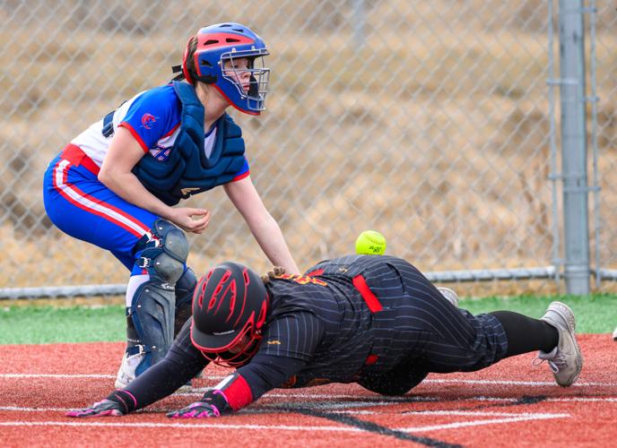 MIB-Chisholm Softball | Gallery | mesabitribune.com