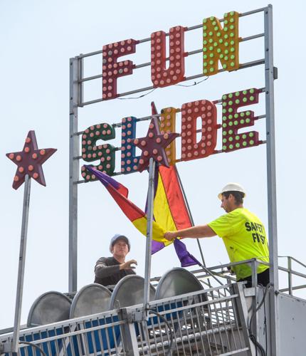Setting Up Fair Rides Setting Up the Fair | Gallery | mesabitribune.com