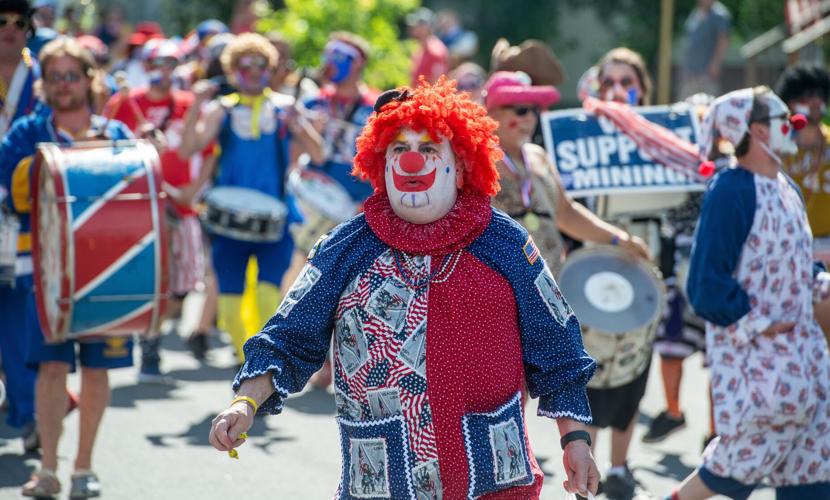 Eveleth Parade Gallery