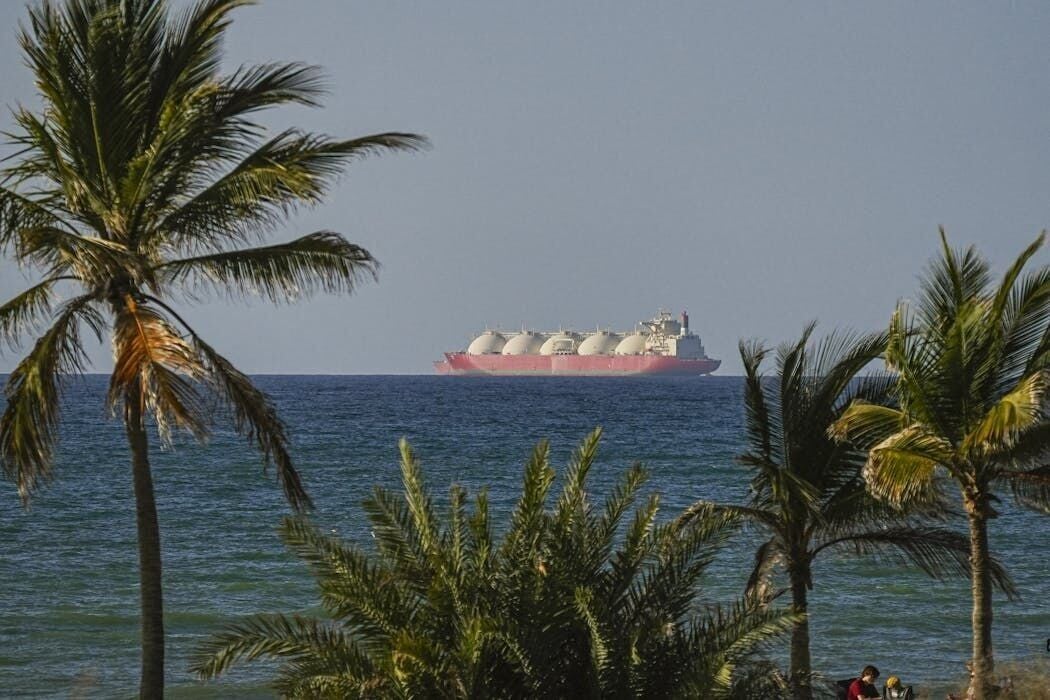 Interface de l application Stake montrant des jeux de casino