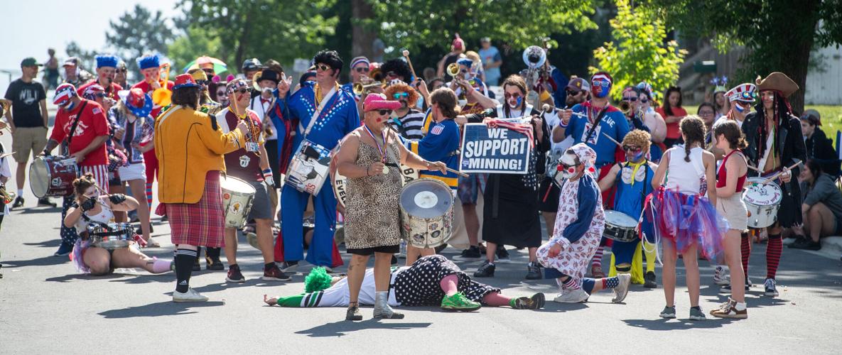Eveleth Parade Gallery