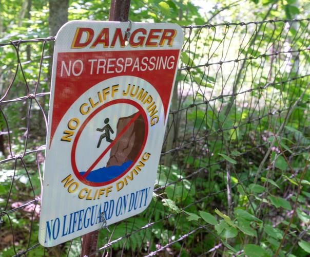 Gilbert police seek to solve “cliffjumping problem” at Lake Orebe