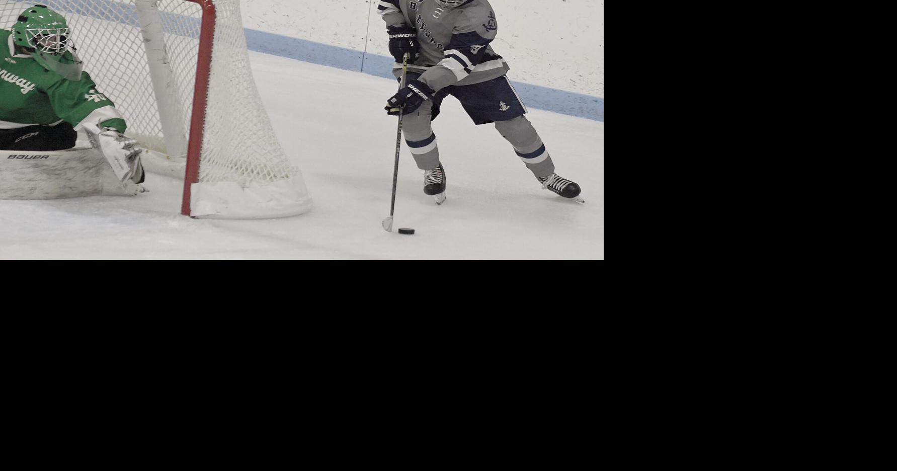 Elsner's hat trick leads 'Jackets past Raiders | Sports | mesabitribune.com