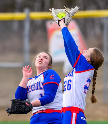 MIB-Chisholm Softball | Gallery | mesabitribune.com