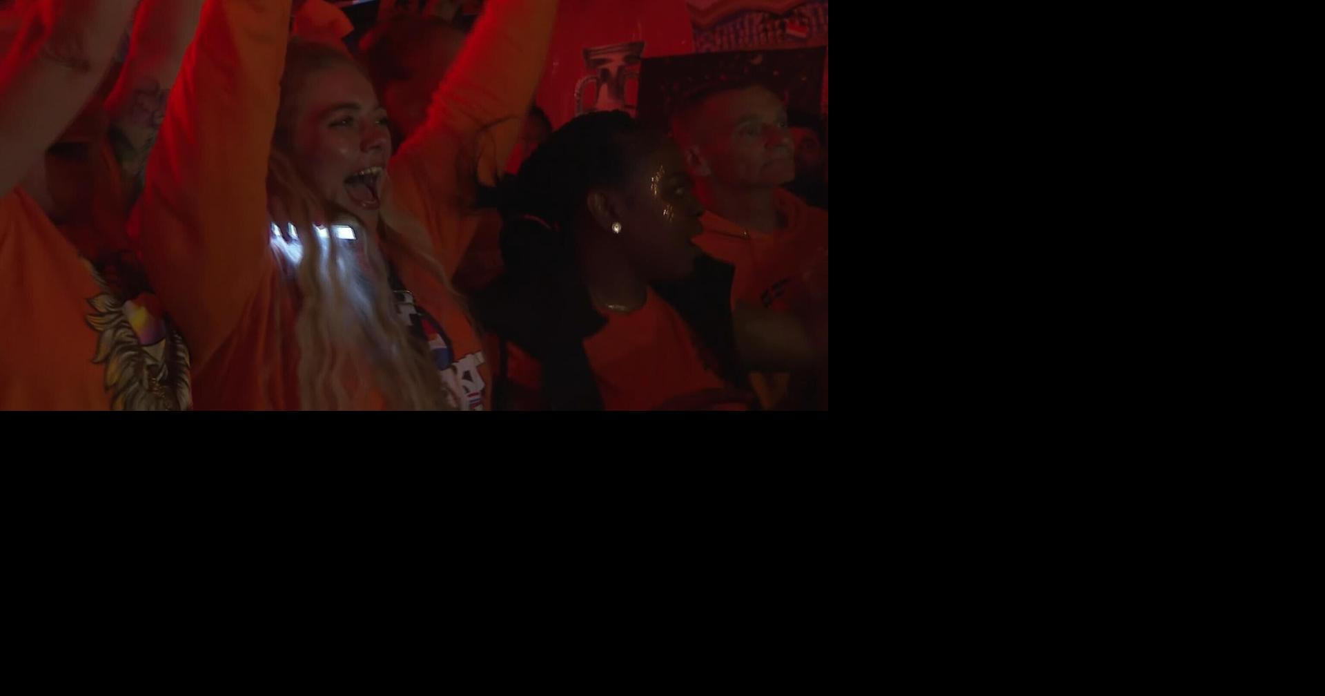 Nederlandse fans vieren hun overwinning op Türkiye op het EK  sport-