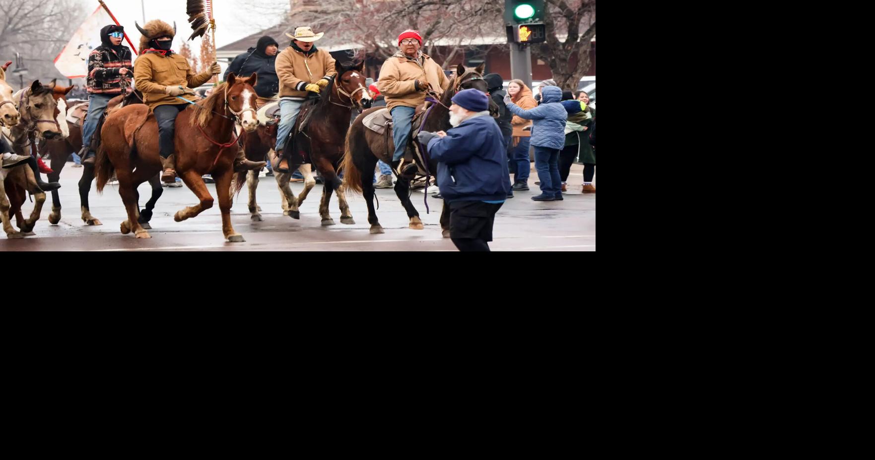 Dakota riders return home to Minnesota via horseback, honoring legacy ...
