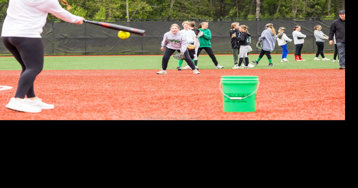 Rock Ridge softball hosts youth camp | Sports | mesabitribune.com