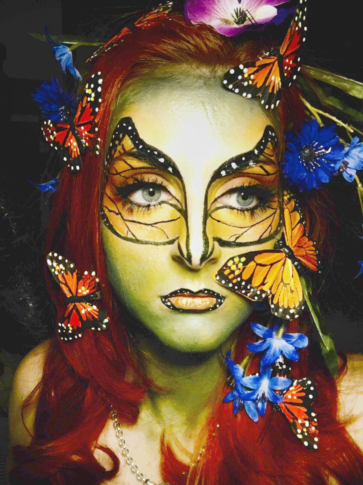 Shapeshifter Self Taught Makeup Artist Uses To Shapeshifter Self Taught Makeup Artist