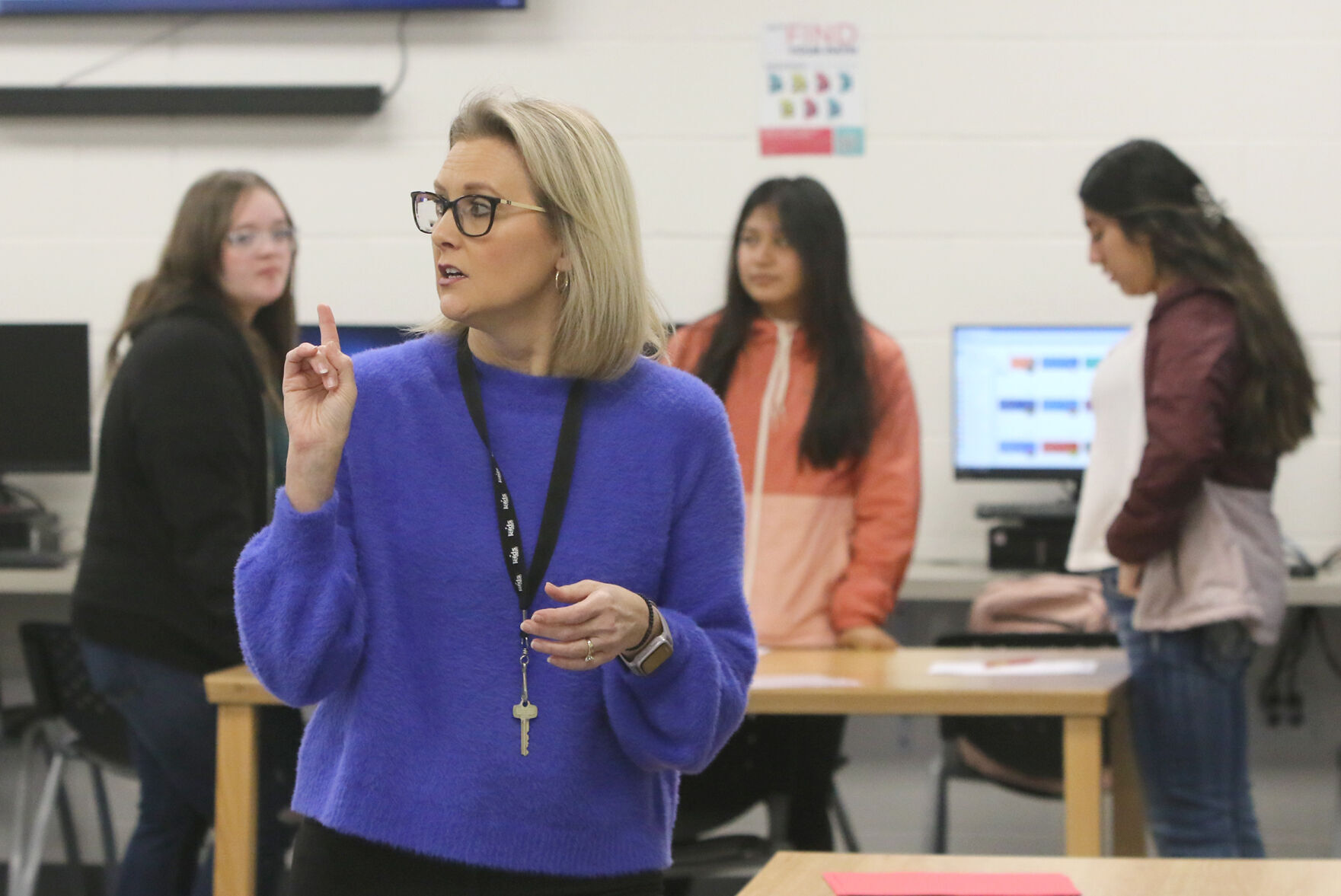 AP board recognizes Apollo s Pagan with diversity award News