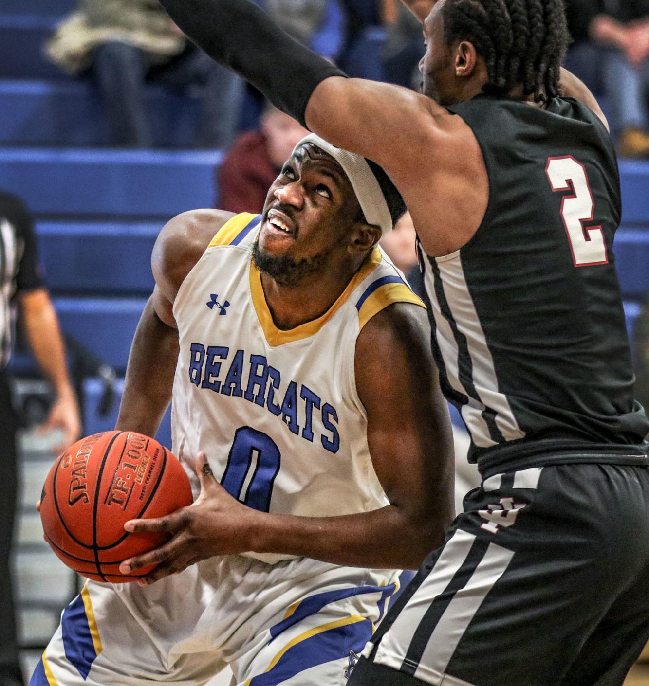 Brescia men's basketball gamer Sports