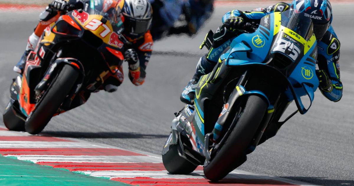 MotoGP riders Álex Márquez and Johann Zarco taken to hospital after ...