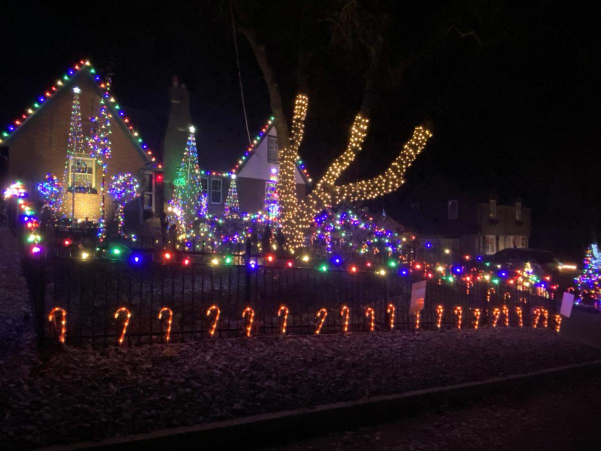 Christmas Lights Des Moines Ia 2022 A Man Was Ill And Couldn't Hang Christmas Lights At His Home For A Food  Drive. A Stranger Got The Job Done. | Religion And Values |  Messenger-Inquirer.com