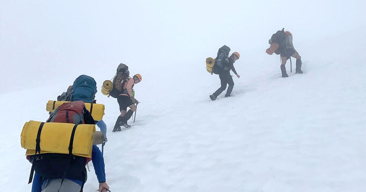 Elevated faith: Young Life students hike Mount Albert in Canada - Vimarsana News
