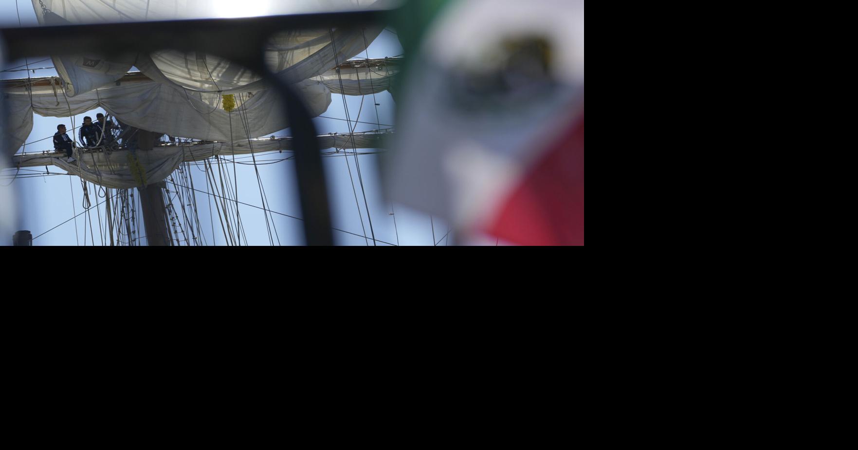 Federal officials investigating Mexican tall ship #39 s crash into Brooklyn