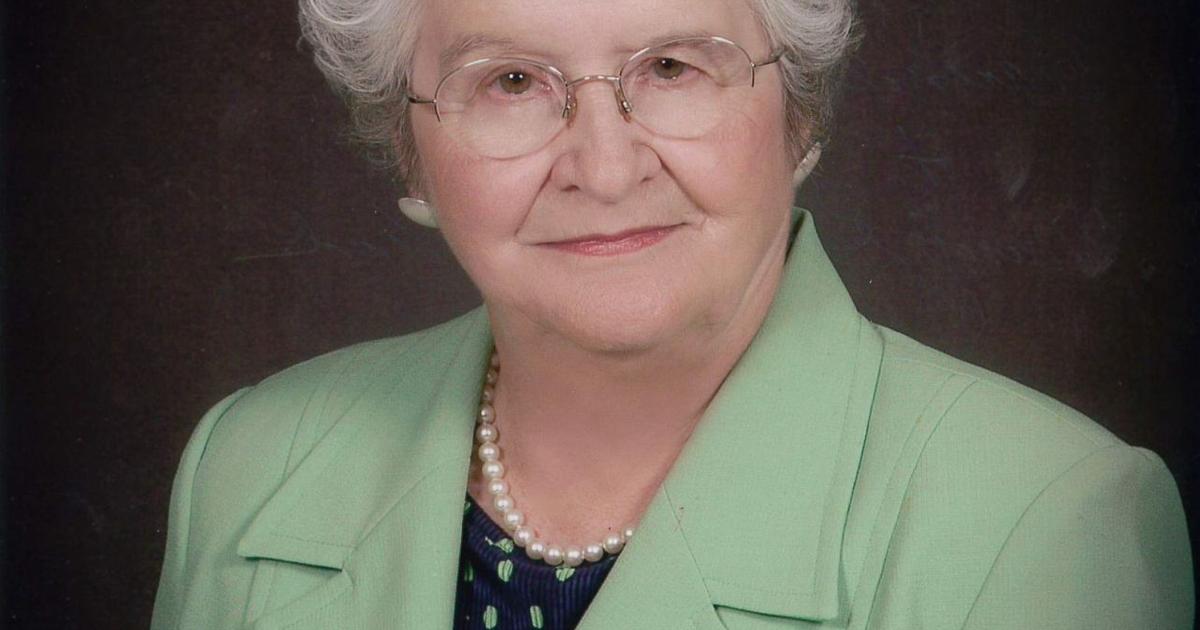 Marian Head Lee Obituaries