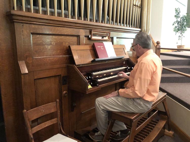 Calhoun church houses unique, centuryold organ Mclean County