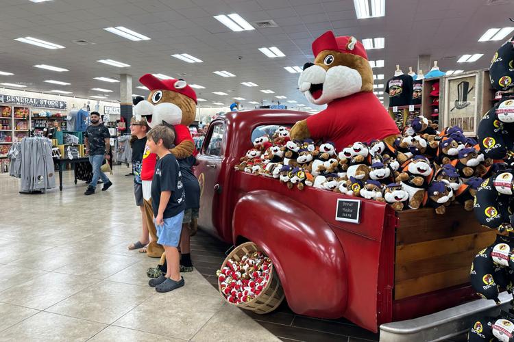 Buc-ee’s chain draws outcry in Ohio for launching fight over a mini ...