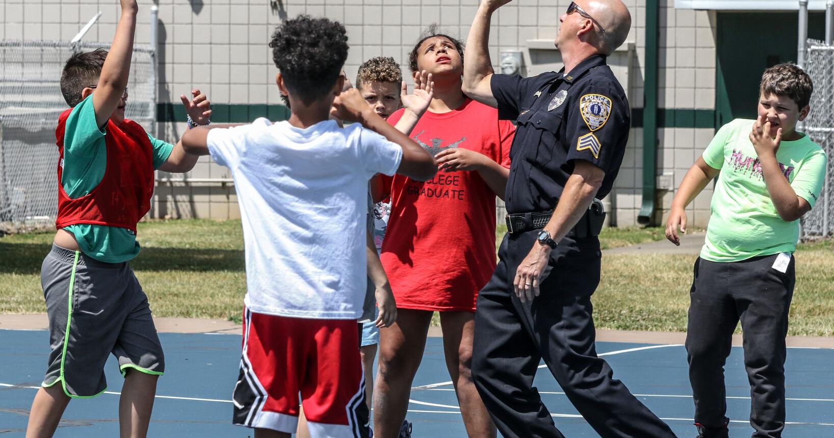 Community outreach: 'Police in the Park' event welcomed by residents | News - Vimarsana News