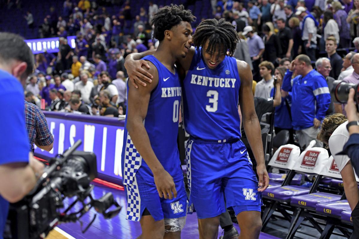 Cats Warm Up In 2nd Half To Top Tigers Sports Messenger