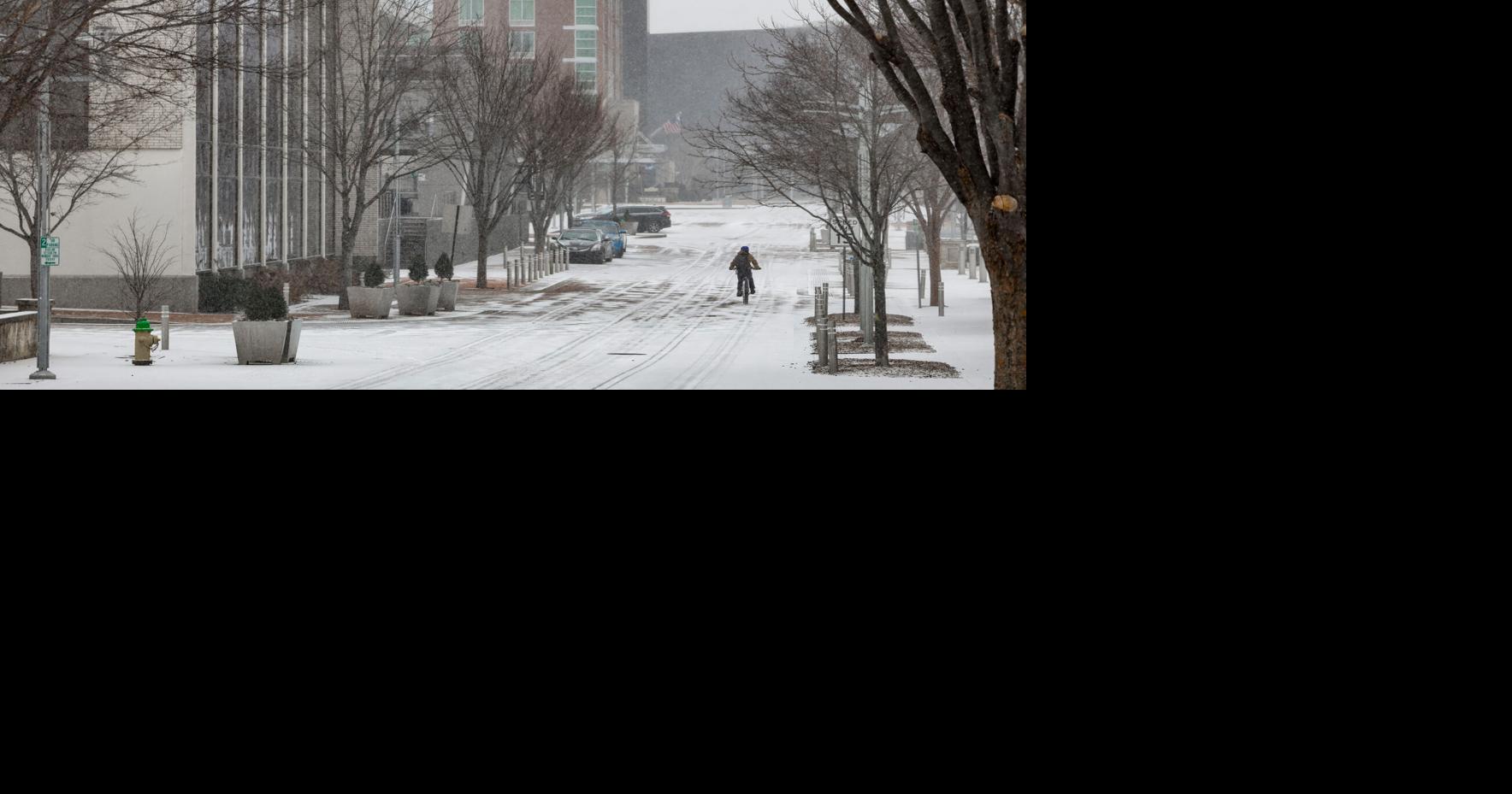 Snow not having major impact — yet | Local News | messenger-inquirer.com